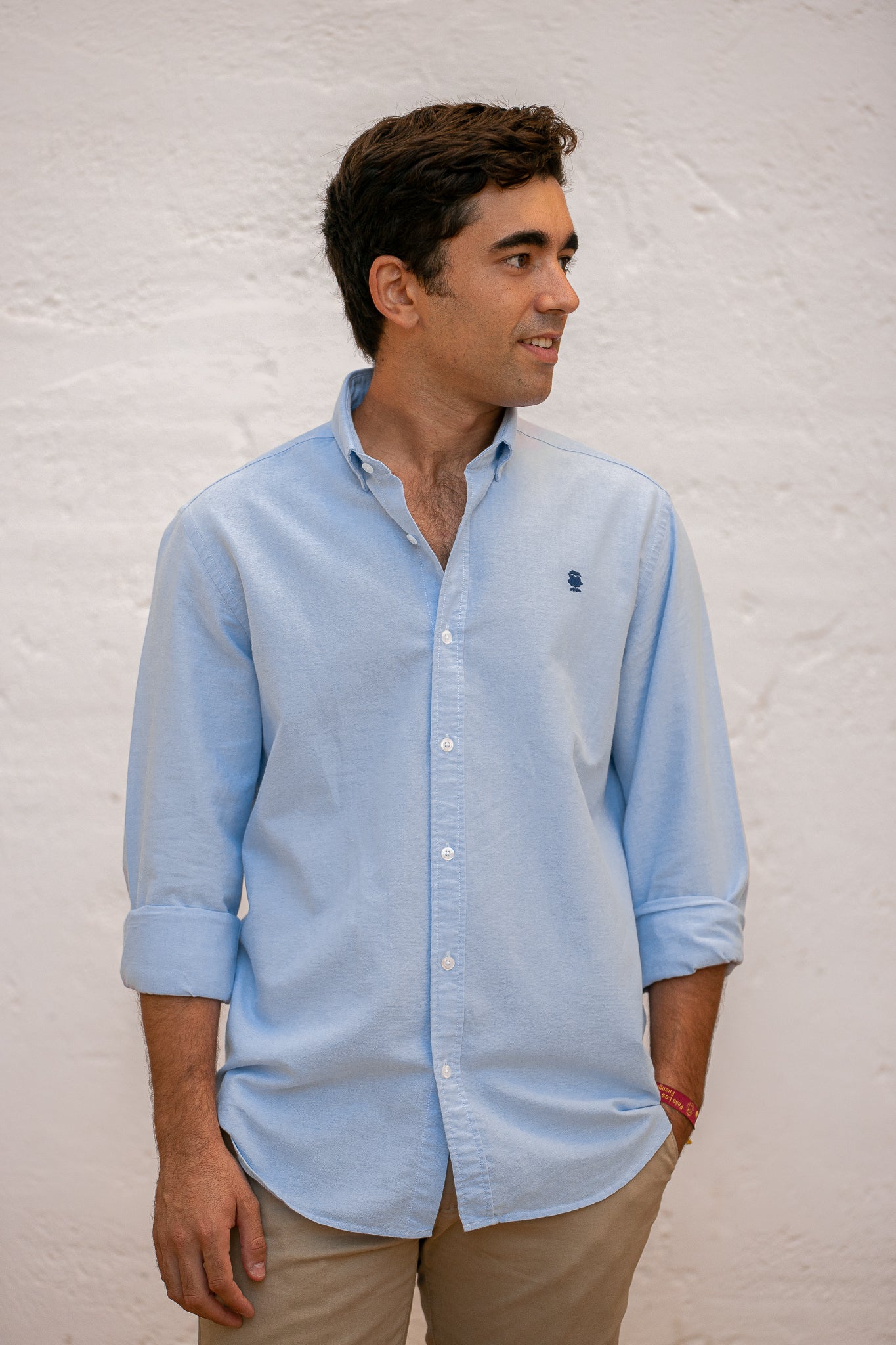 CAMISA BÁSICA CELESTE
