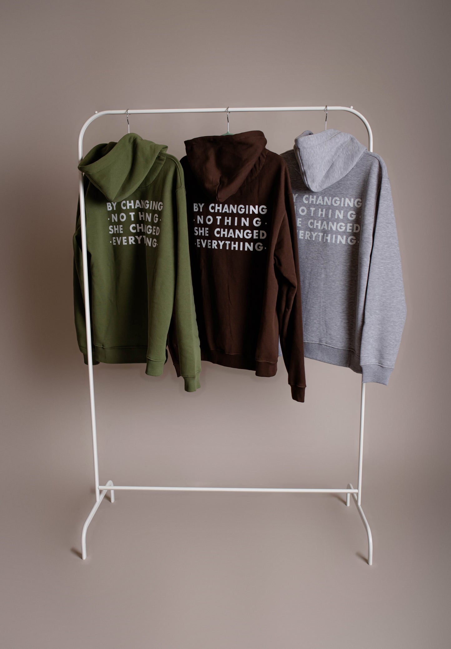 HOODIE PRINT FRASE GRIS