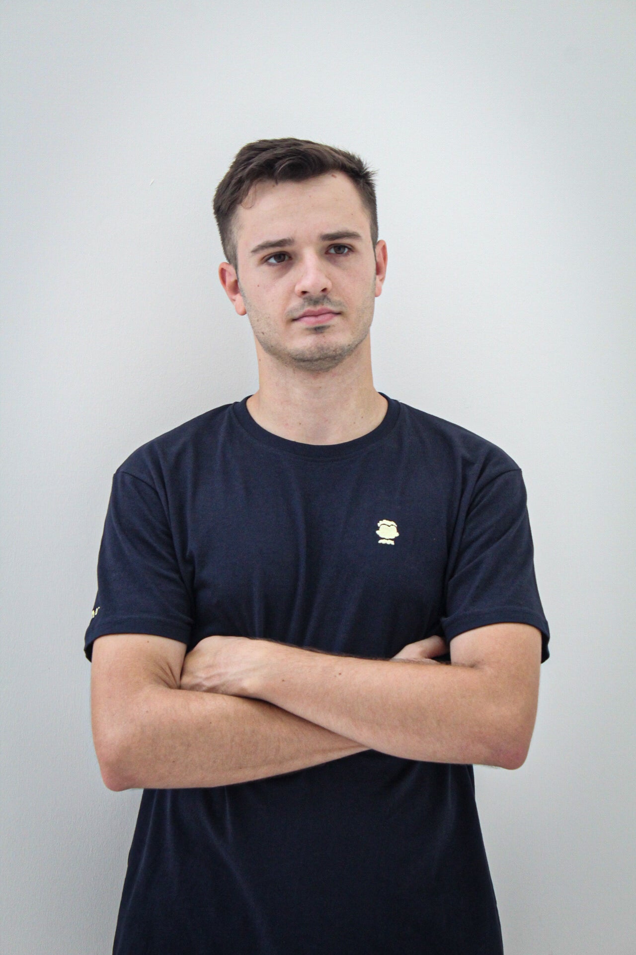 CAMISETA BÁSICA MARINO