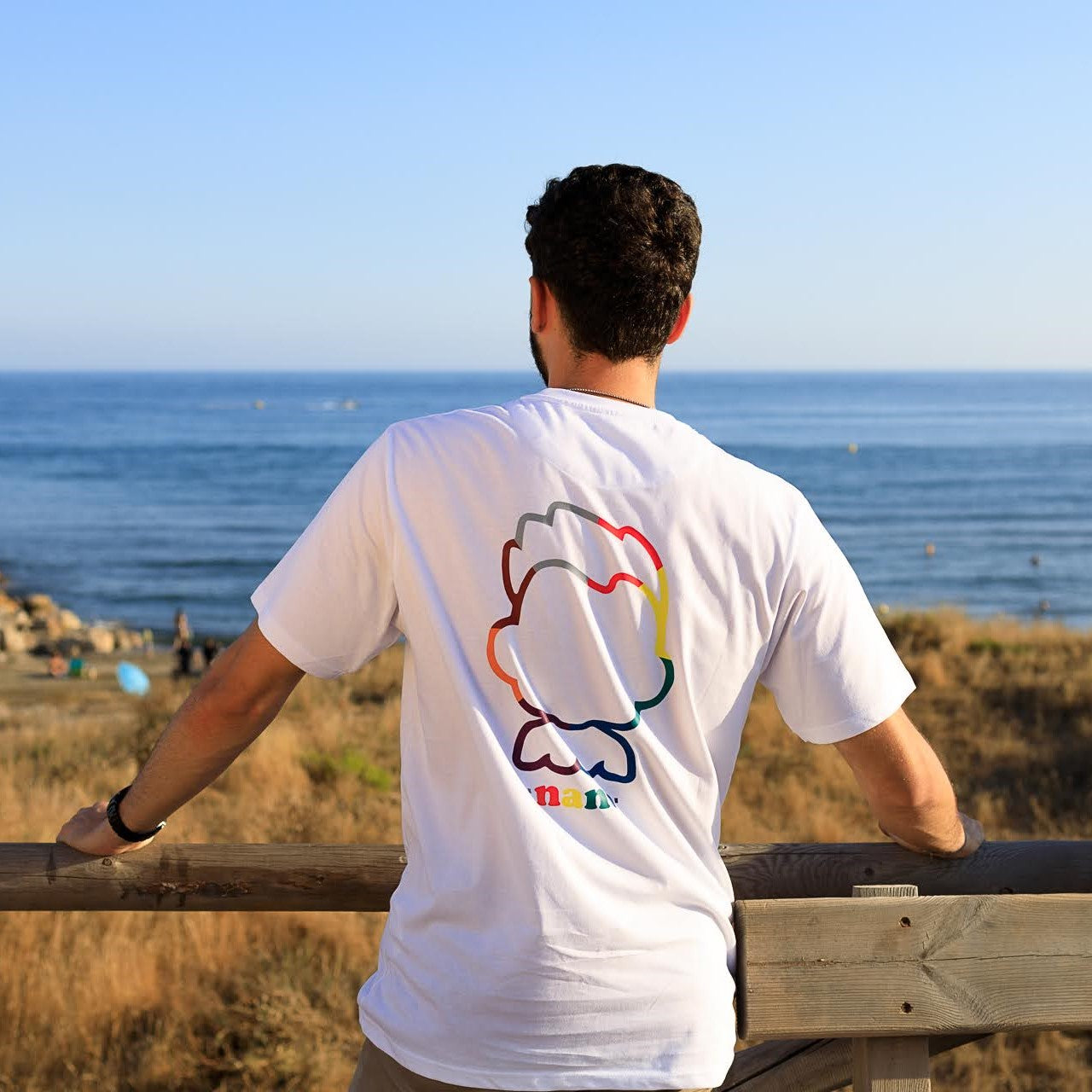 CAMISETA PRINT MULTICOLOR BLANCA
